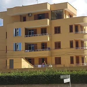 Apartments Vila Cala Durrës Exterior photo