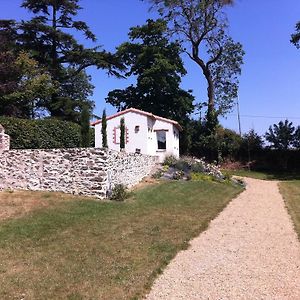 Domaine Du Chene Crucy Panzió Liré Exterior photo