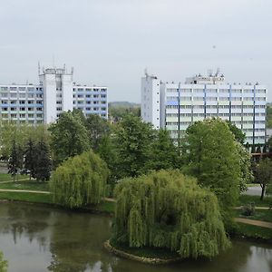 Hunguest Hotel Erkel Munkácsy Gyula Exterior photo