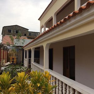 Hotel Residencial Aurelice Sao Tomé Exterior photo