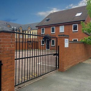 Phoenix House Apartments Walsall Exterior photo