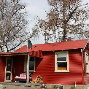 The Red Hut Villa Lake Tekapo Exterior photo