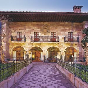 Hotel Palacio Guevara Treceño Exterior photo