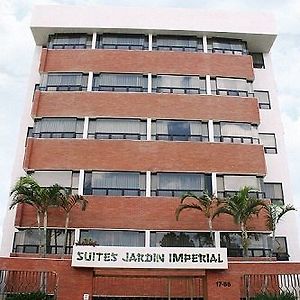 Suites Jardin Imperial Guatemalaváros Exterior photo