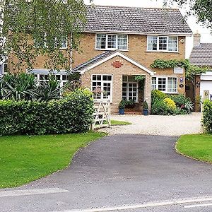 Silverstone Guest House Exterior photo