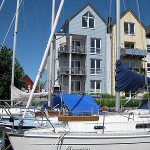 Ferienwohnungen Am Yachthafen Greifswald Exterior photo