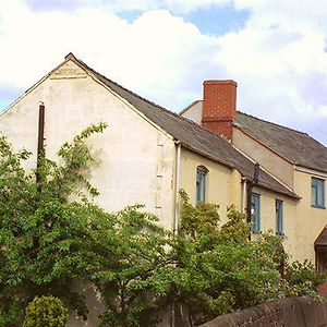 Brownhill House Hotel Ruyton-XI-Towns Exterior photo