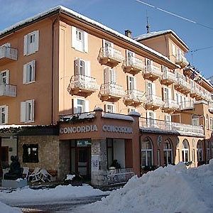 Concordia Parc Hotel Cortina dʼAmpezzo Exterior photo