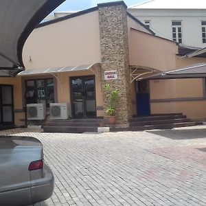 Trafford Hotel Abuja Exterior photo