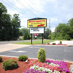 Millville Motorsports Inn And Suites Exterior photo