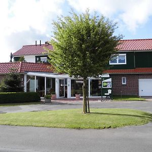 Familienurlaub In Ostfriesland Fur Max 7 Pers In 2 Wohnungen, Auch Einzeln Wohnungen Utarp Room photo