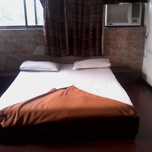 Room Maangta 130 @ Thane West Mira-Bhayandar Exterior photo