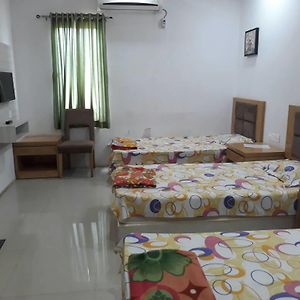 Usha Residency Hotel Bhudzs Exterior photo