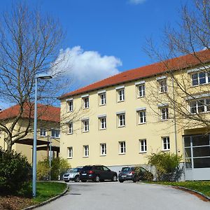 Gaestehaus Der Lk-Technik Mold Hotel Exterior photo