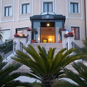 Hotel San Giorgio Crotone Exterior photo