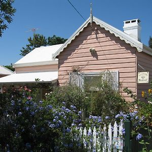 Rosemoore Bed & Breakfast Perth Exterior photo