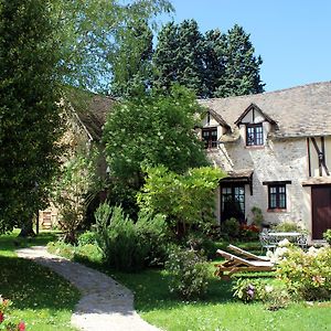 Le Clos Dormont Panzió Saint-Étienne-sous-Bailleul Exterior photo