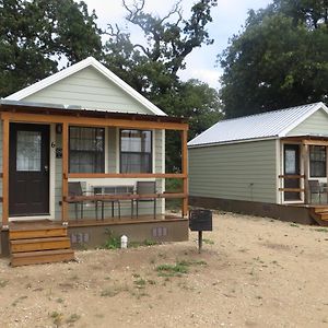 All Tucked Inn Cabins 2 Nixon Exterior photo