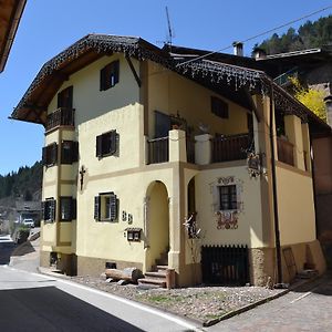 B&B La Tana Dell'Orso - Die Baerenhoehle Castello–Molina di Fiemme Exterior photo