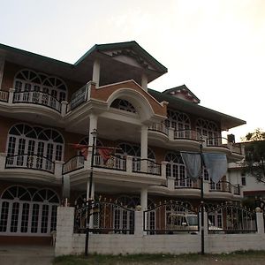 Oyo 18740 Triund Heavens Hotel Pālampur Exterior photo