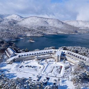 Urabandai Lake Resort Goshiki No Mori Kitasiobara Exterior photo