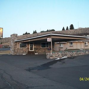 A Wyoming Inn Cody Exterior photo