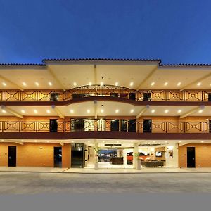 The Beach House Hotel Panamaváros Exterior photo