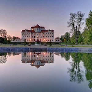 Chateau Liblice Byšice Exterior photo