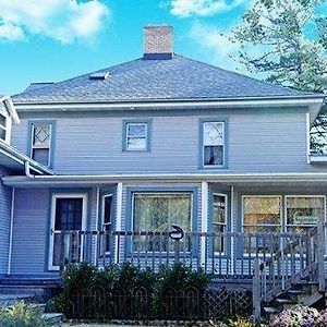 The Sawyer House Bed & Breakfast Panzió Sturgeon Bay Exterior photo