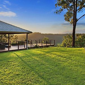 Escarpment Retreat & Day Spa For Couples Panzió Mount Tamborine Exterior photo