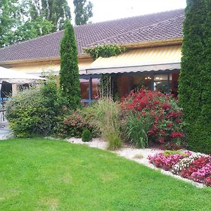 Hotel Des Dhuits Colombey-les-deux-Églises Exterior photo