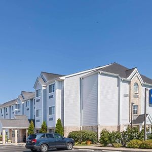 Microtel Inn & Suites By Wyndham NashvilleNashville  Exterior photo