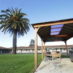 Golden Palms Motel Geelong Exterior photo