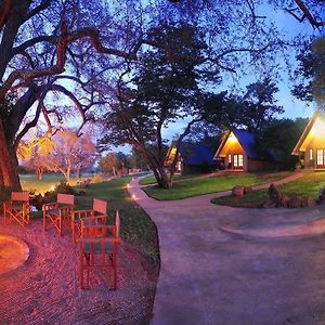 Old Ursula Camp Hotel Victoria Falls Exterior photo