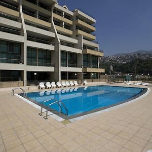 Adma Blue Screen Apartman Jounieh Exterior photo