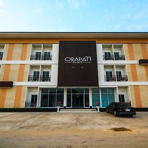 Orapan Place Panzió Lampang Exterior photo