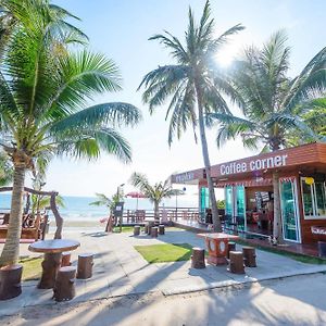 Baansuan Aokhai Beach Resort Mepim Exterior photo