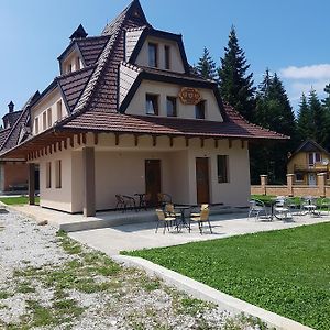 Vila Tri Srca Hotel Beserovina Exterior photo