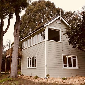 The Signal Box Hotel Whanganui Exterior photo