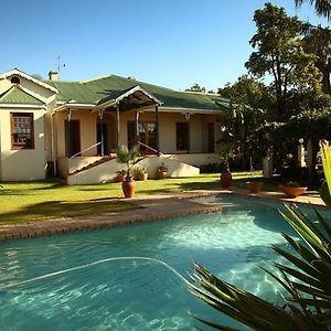 Peppertree House Bnb And Self-Catering Fort Beaufort Exterior photo
