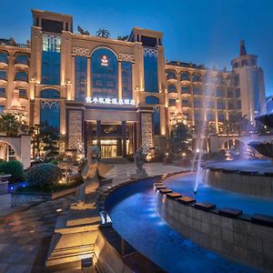 Clarion Resort Leishan Hot Spring Resort Taje Exterior photo