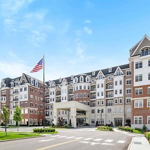 The Vanderbilt Hotel Suites Westbury Exterior photo