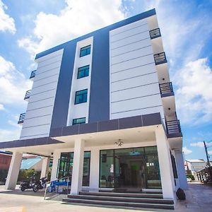 The Bed Hotel Phitszanulok Exterior photo