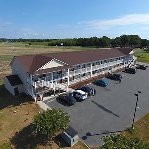 Shore Stay Suites Cape Charles Exterior photo