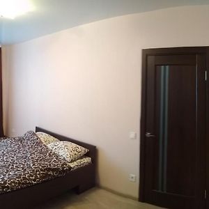 Comfortable Apartments Rivne Exterior photo