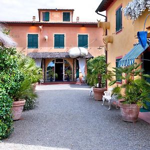 Fattoria Santa Lucia Borgo Alla Cantina Panzió San Gervasio Exterior photo