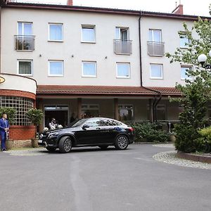 Restauracja Hotel Vip Dzialoszyn Exterior photo