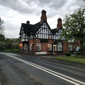 The Verdin Arms Panzió Frodsham Exterior photo