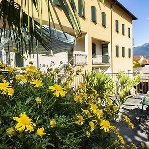 Hotel Lauro Gravedona Exterior photo