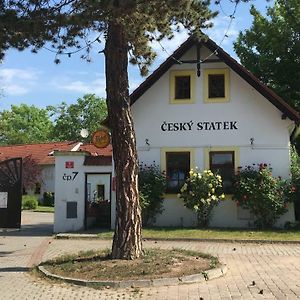 Cesky Statek Hotel Prága Exterior photo